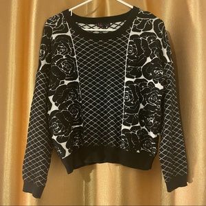 Women’s Black White Floral Knit Sweater